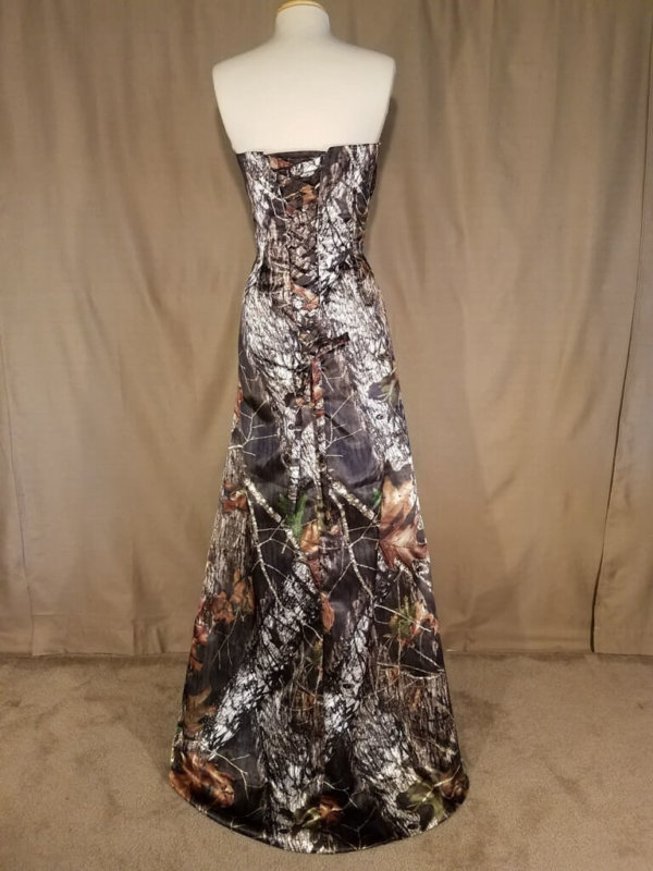 ATOC-0311C-IS-MOBU-16 Michelle Full Back Camo Gown (image)