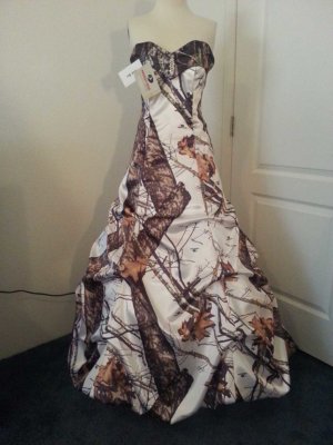 ATOC-32 Courtney Full Front Mossy Oak Winter-(2) Camo Gown (image)