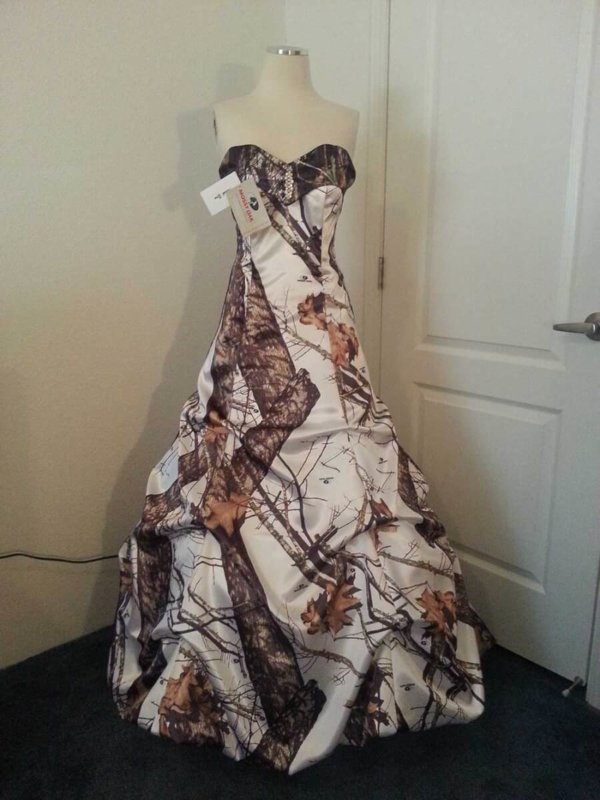 ATOC-32 Courtney Full Front Mossy Oak Winter Camo Gown (image)
