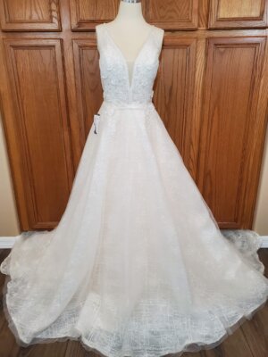 Chantilly Wedding Dress Size 12 - A Touch of Camo