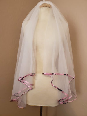 Circle Veil in Ivory and True Timber Pink Snowfall